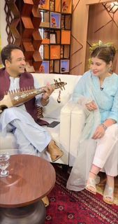 Najeeba Faiz feet photo 16