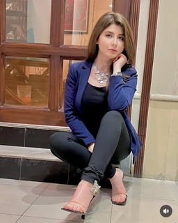Najeeba Faiz feet photo 12