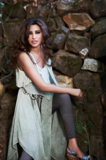 Najwa Karam feet photo thumbnail