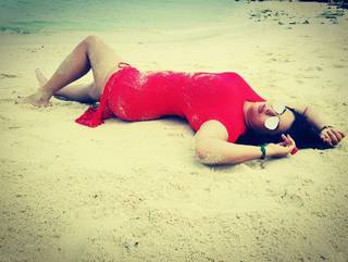 Namitha feet photo thumbnail