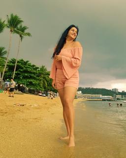 Namitha feet photo thumbnail