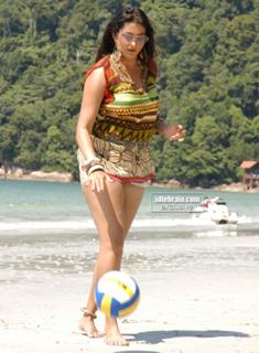 Namitha feet photo thumbnail