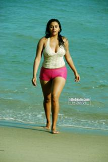 Namitha feet photo thumbnail