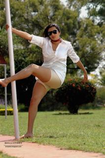 Namitha feet photo thumbnail