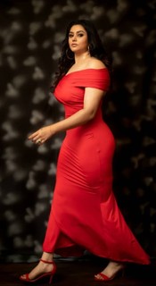 Namitha feet photo thumbnail