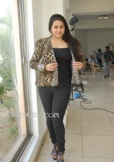 Namitha feet photo thumbnail