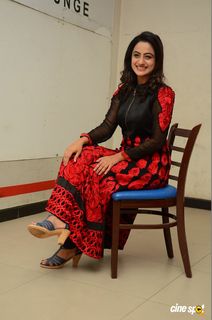 Namitha Pramod feet photo thumbnail
