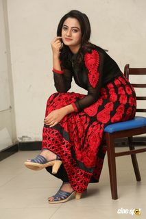 Namitha Pramod feet photo thumbnail