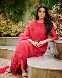 Namitha Pramod feet photo thumbnail