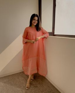 Namitha Pramod feet photo thumbnail