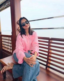 Namitha Pramod feet photo thumbnail