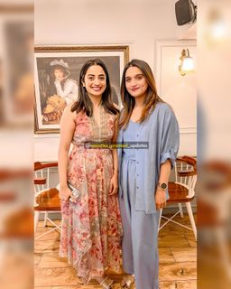 Namitha Pramod feet photo thumbnail