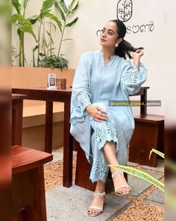 Namitha Pramod feet photo thumbnail