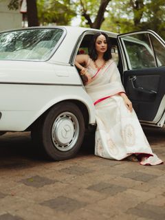 Namitha Pramod feet photo thumbnail