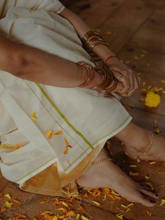 Namitha Pramod feet photo thumbnail