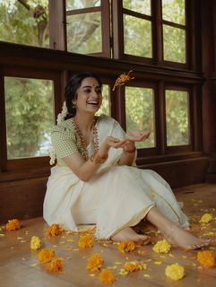 Namitha Pramod feet photo thumbnail