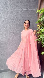 Namitha Pramod feet photo 2