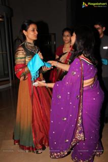 Namrata Shirodkar feet photo 18