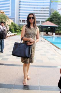 Namrata Shirodkar feet photo 3