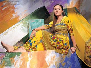 Namrata Shirodkar feet photo 2