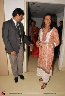 Namrata Shirodkar feet photo 8