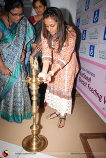 Namrata Shirodkar feet photo 4