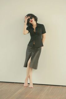 Nan Yu feet photo 4