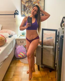 Nana Gouvea feet photo 5