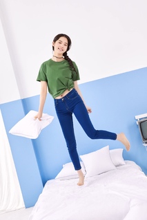 Nana Ouyang feet photo thumbnail