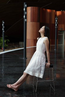 Nana Ouyang feet photo thumbnail