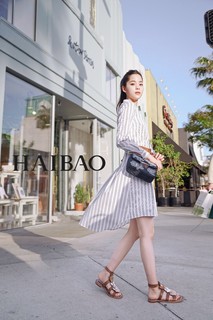 Nana Ouyang feet photo thumbnail