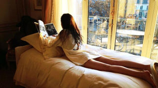 Nana Ouyang feet photo thumbnail