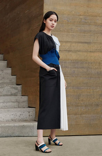 Nana Ouyang feet photo thumbnail