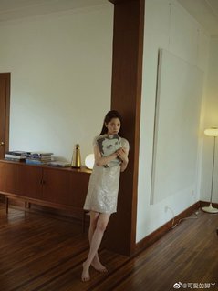 Nana Ouyang feet photo thumbnail