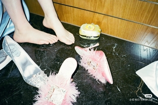 Nana Ouyang feet photo thumbnail