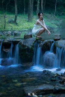 Nana Ouyang feet photo thumbnail