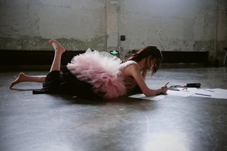 Nana Ouyang feet photo thumbnail