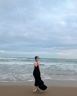 Nana Ouyang feet photo thumbnail