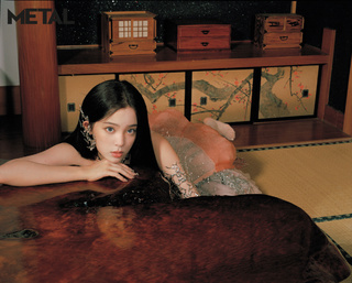 Nana Ouyang feet photo thumbnail