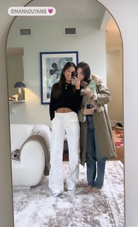 Nana Ouyang feet photo thumbnail