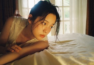 Nana Ouyang feet photo thumbnail