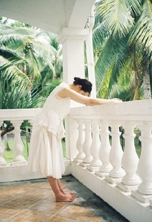 Nana Ouyang feet photo thumbnail