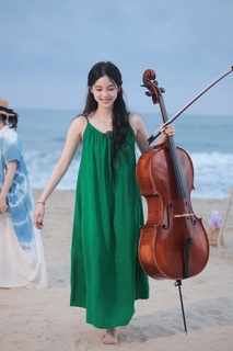 Nana Ouyang feet photo thumbnail