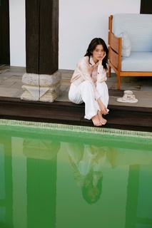 Nana Ouyang feet photo thumbnail