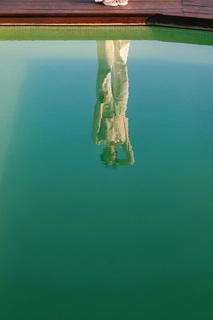 Nana Ouyang feet photo thumbnail