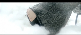 Nana Ouyang feet photo thumbnail