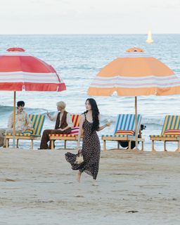 Nana Ouyang feet photo thumbnail