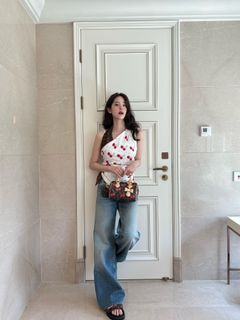 Nana Ouyang feet photo thumbnail