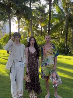 Nana Ouyang feet photo thumbnail