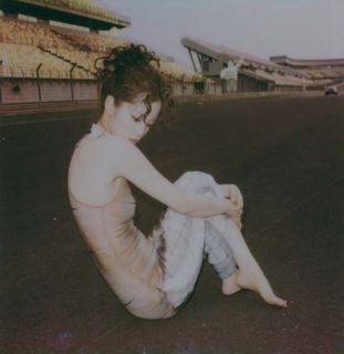 Nana Ouyang feet photo thumbnail